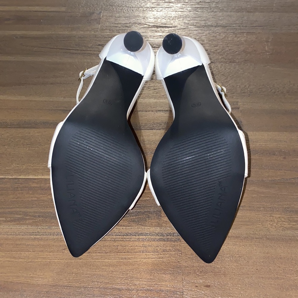 Heels - Picture 4 of 5